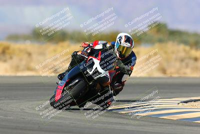 media/Jan-09-2022-SoCal Trackdays (Sun) [[2b1fec8404]]/Turn 16 (11am)/